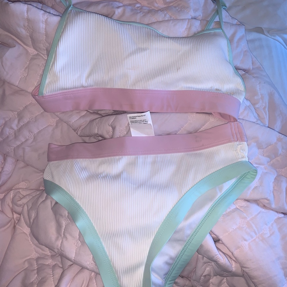 Roxy Bikini Set - image 1